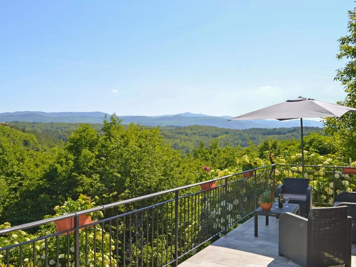 Holiday Home Franko Hum